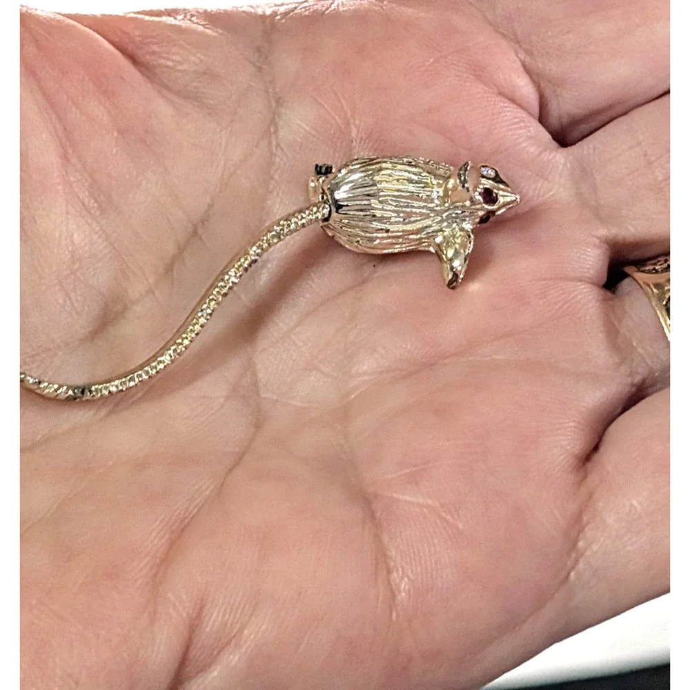 Vintage Mouse Brooch Pin Red Rhinestonnes‎ Gold-tone 2.5